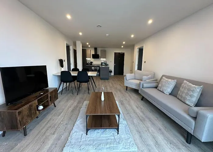 Stylish Central York Apartment Free Parking & Gym