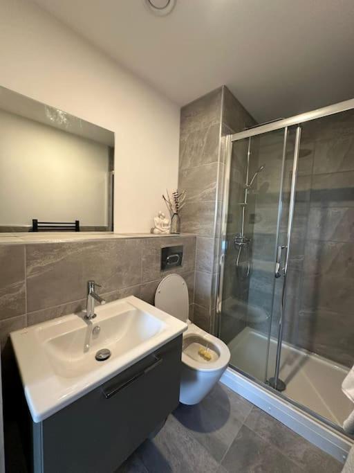 Stylish Free Parking & Gym * York